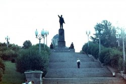 Лестница к памятнику В.И.Ленину 1980-е гг.jpg