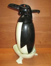 Сифон Пингвин На Чашке (01).jpg